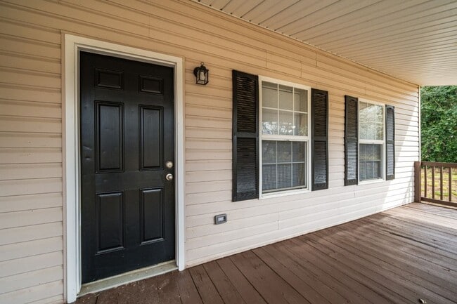 Photo - Super Cute & Super Clean 2-Bedroom Home in...