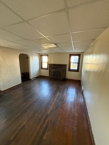 Comfortable 2-Bedroom Rental on Tremont Av... - Comfortable 2-Bedroom Rental on Tremont Av...