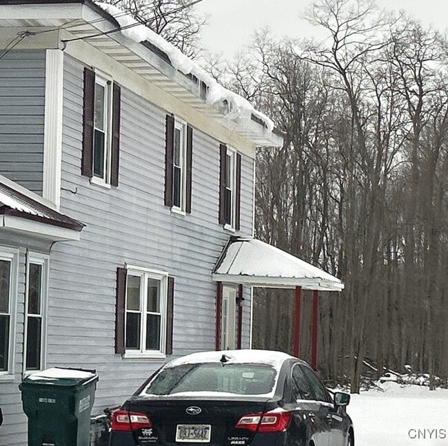 Photo - 335 Church St