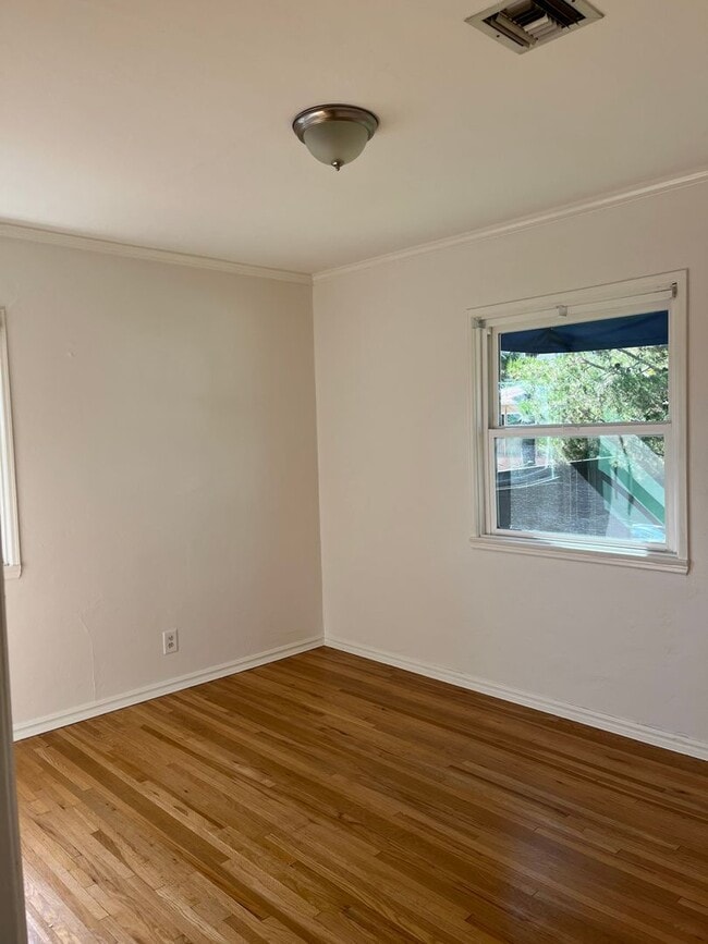 Photo - Lovely Single Story Home