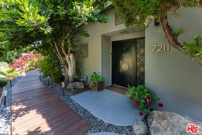 Photo - 7211 Chelan Way