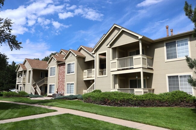 Building Photo - Comfortable Condo Near CSU