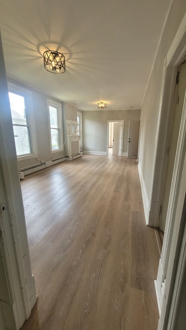 Photo - 1609 Highland Ave Unit B