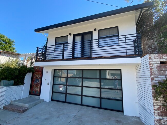 Building Photo - 2118 Kew Dr Rental