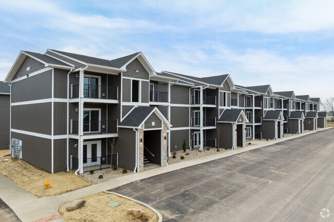 Building Photo - Compass Flats