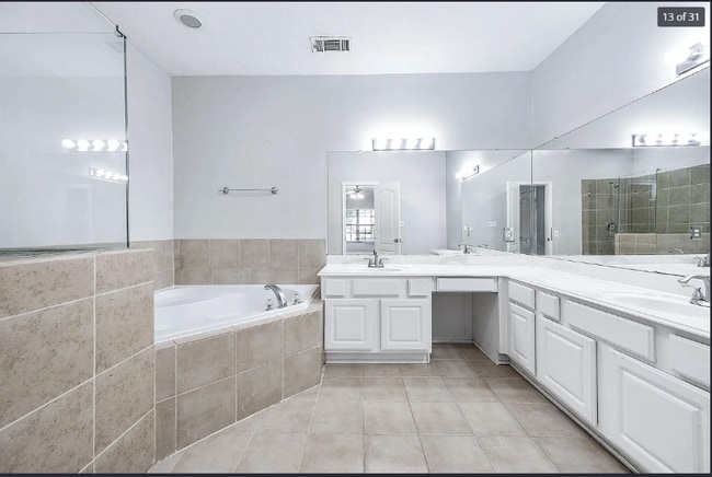 Photo - 103 Capetown Cir