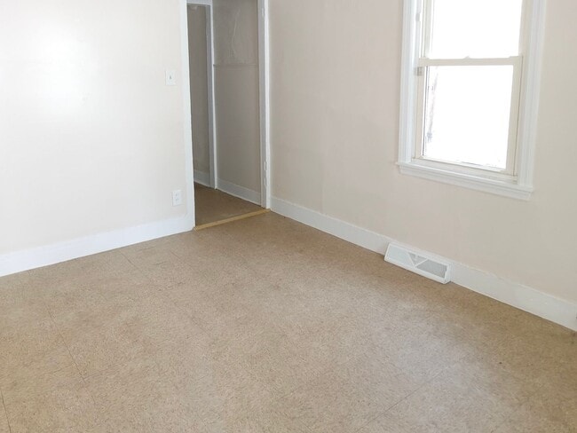 Photo - 181 Vine St Unit 4 Mt. Zion