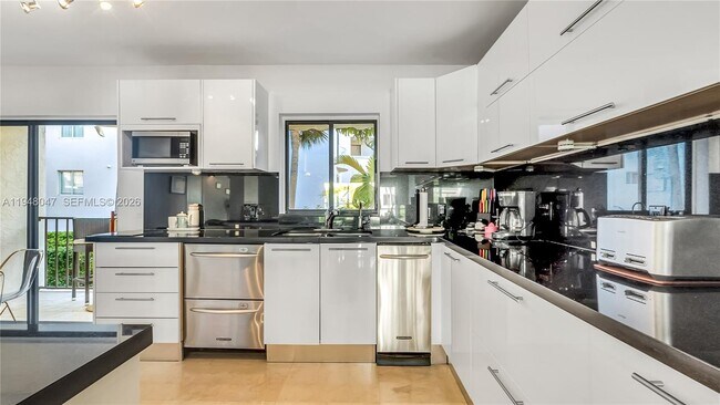 10090 Bay Harbor Terrace