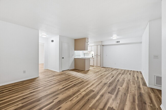 Photo - 801 W Gibson St Unit 203