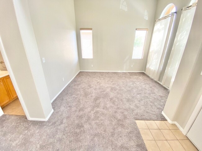 Photo - BEAUTIFUL 3 BEDROOMS 2.5 BATHS 2 STORY SINGLE FAMILY HOME WITH 2 CAR GARAGE