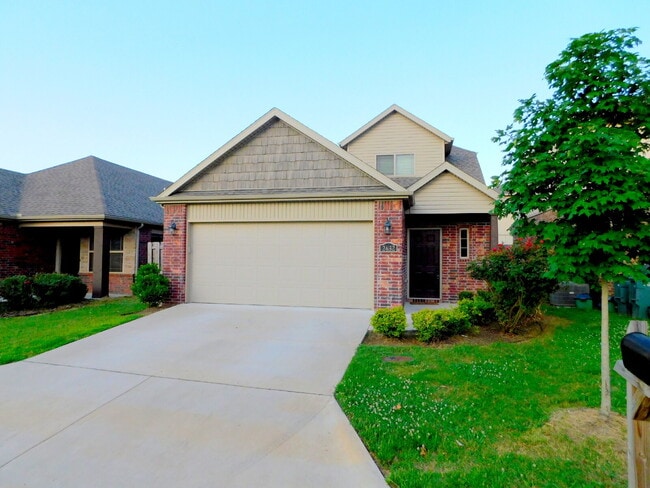 Building Photo - Gorgeous! Near Washington Regional and the Bike Trail! To schedule your own showing, 479-341-6744.