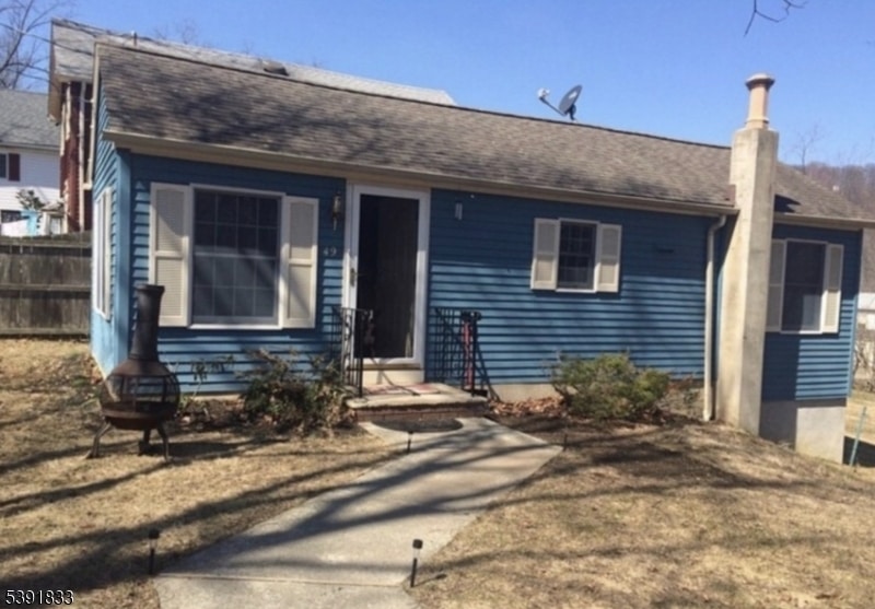 Photo - 49 Dickerson Rd