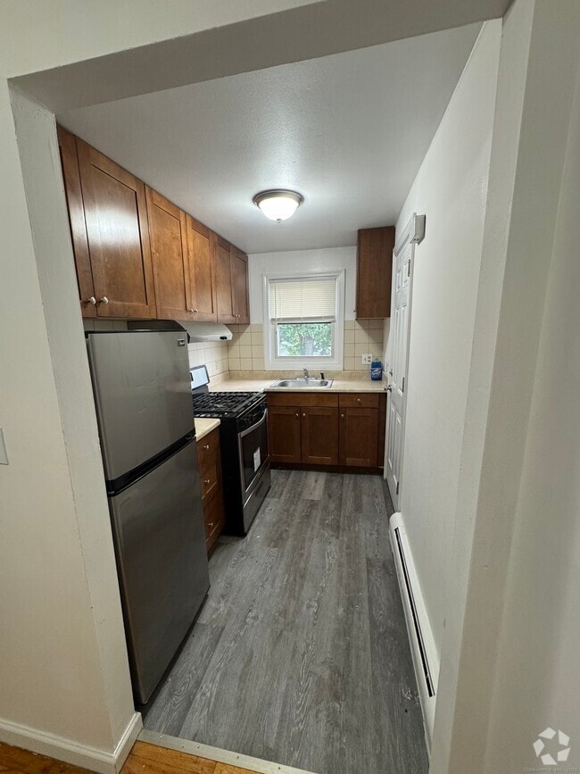 Building Photo - 68 Warner St Unit B6 Rental