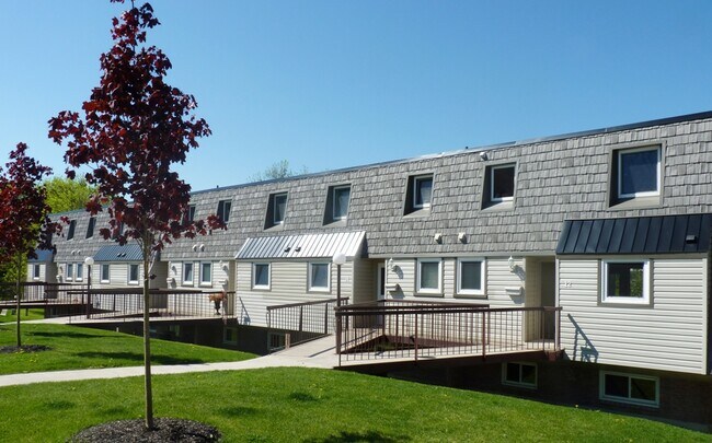 Photo - Lakeshore Valley