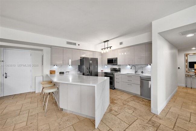 Building Photo - 1800 S Ocean Dr Unit 1210