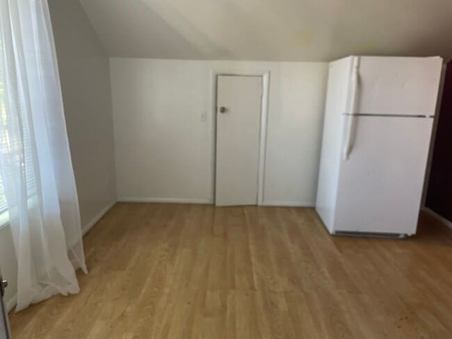 Photo - 1 Bedroom 1 bathroom Apt