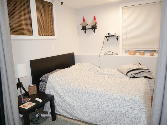 Photo - 10 Beals St Unit B1