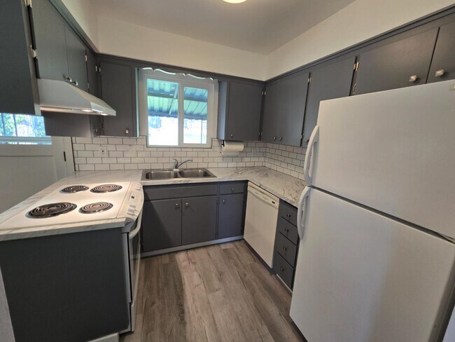 Building Photo - 12219 E 23rd Ave Rental