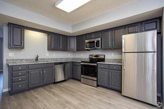 2BR, 1.5BA - 1,100 SF