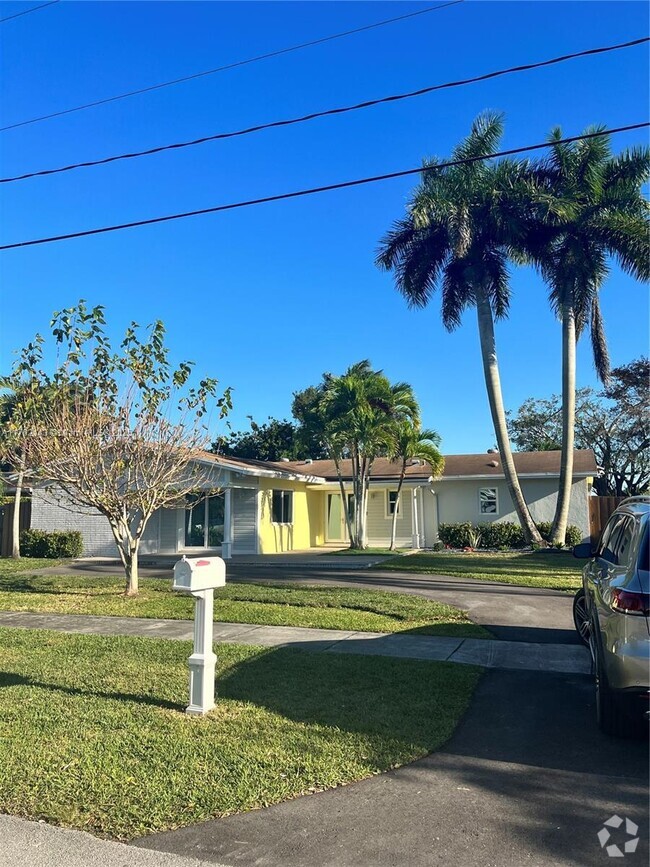 Building Photo - 19731 Sterling Dr Rental