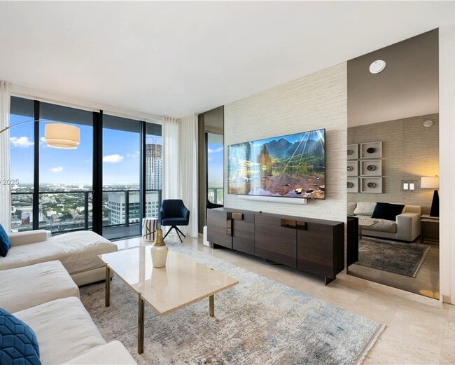 Photo - 88 SW 7th St Unidad 3004 Rental