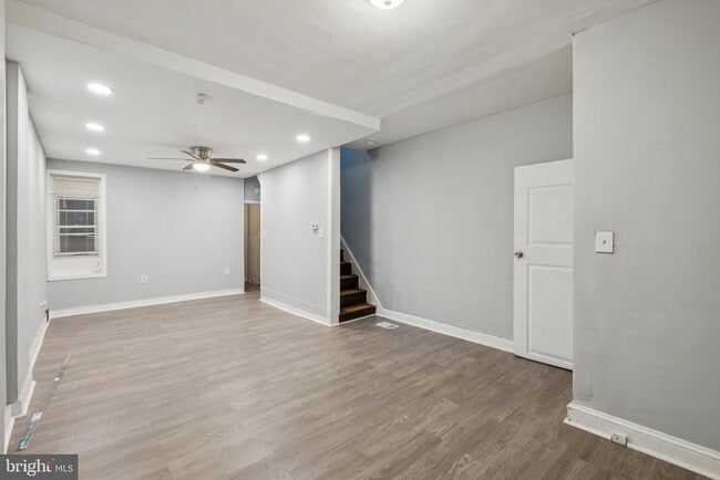 Photo - 1316 W Clementine St