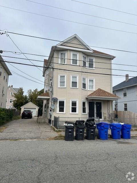 Building Photo - 94 Webster St Rental
