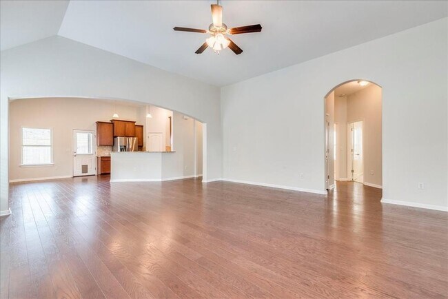 Photo - 13000 Alans Way