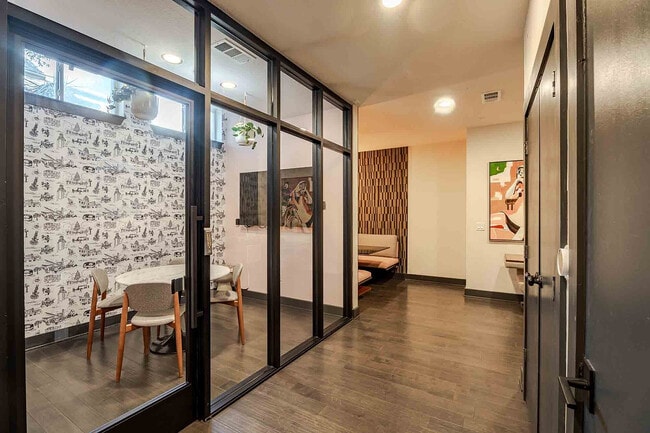 21-Pearl-Apartments-Near-UT-Austin-Study-Rooms - 21 Pearl