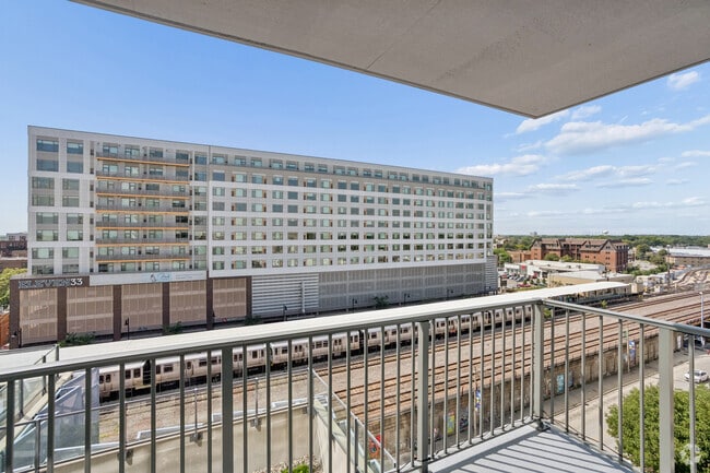 2BR, 2BA - 1,199SF - Balcony
