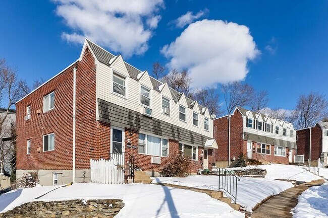 Photo - 419 W Jefferson St