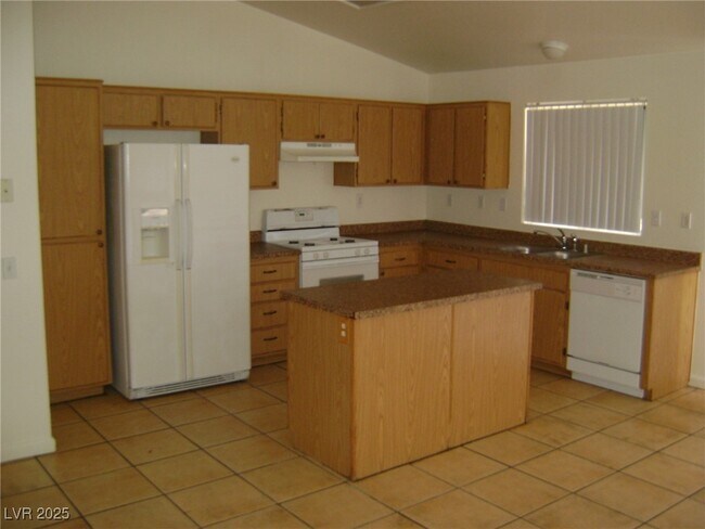 Photo - 830 Padre Field Ct