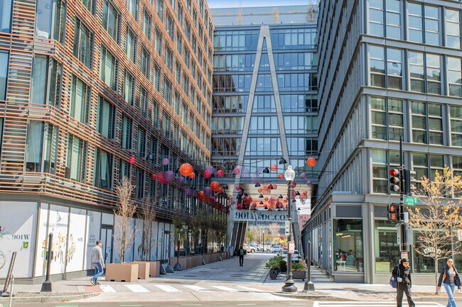 Photo - 929 Florida Ave NW