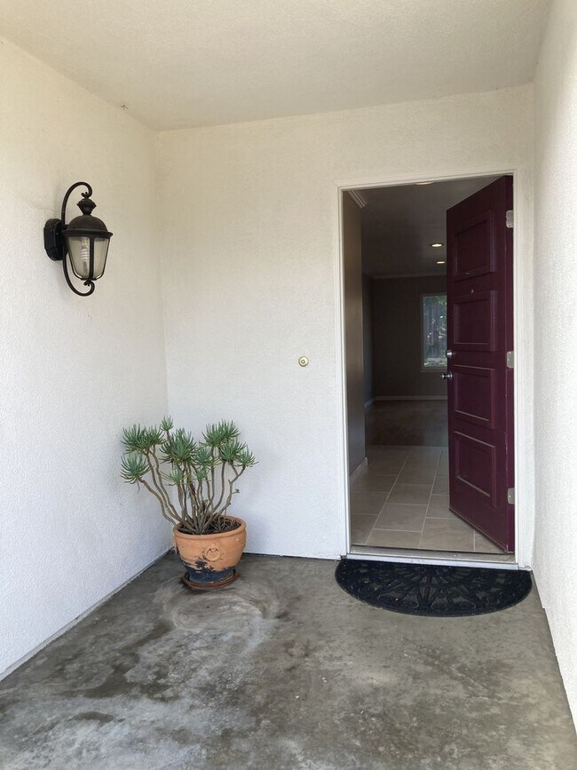Photo - Nicely Updated Home in Sunny East Ventura!