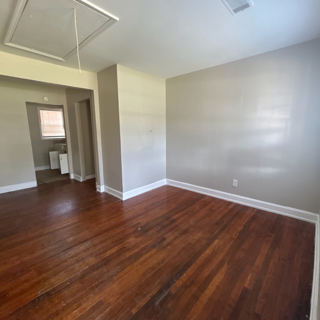 Photo - 2241 Woodward Ave