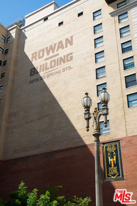 Photo - 460 S Spring St Unidad 1102