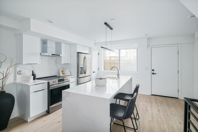 Photo - 2611 E Boston St Unit 1