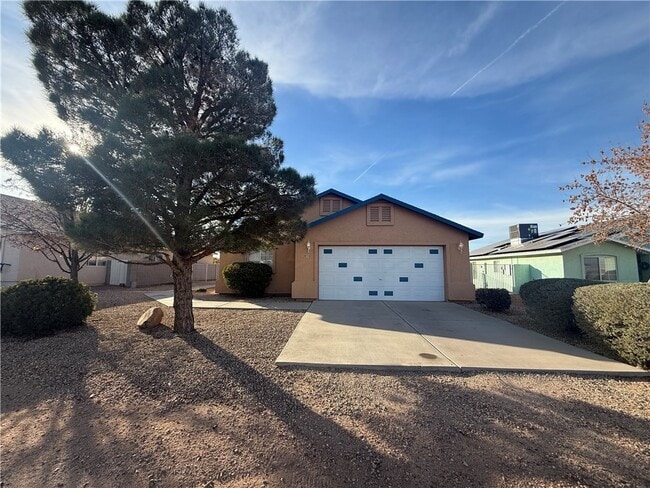 Building Photo - 2855 N Central St