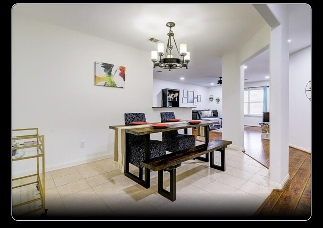 Photo - 9815 Opal Rock Dr