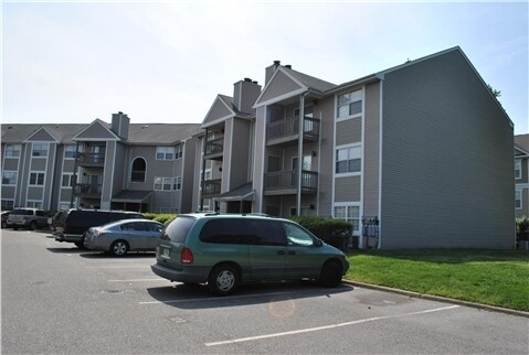 Photo - Hampton Club Condominiums