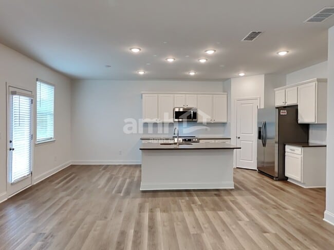 Photo - 1315 Soapstone Rd