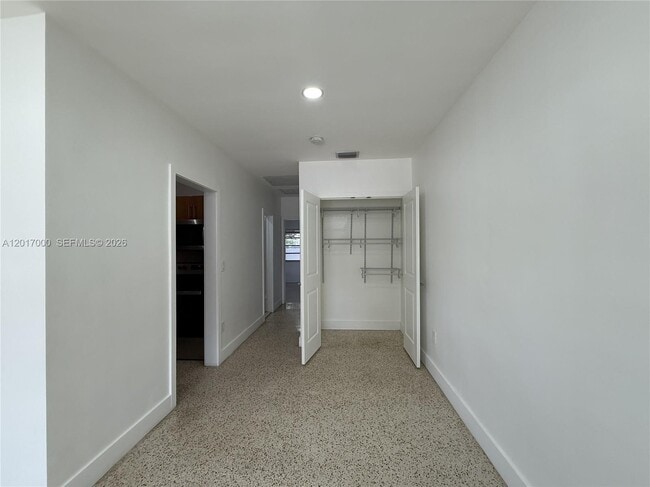 Photo - 155 SW 71st Ave Unit 1