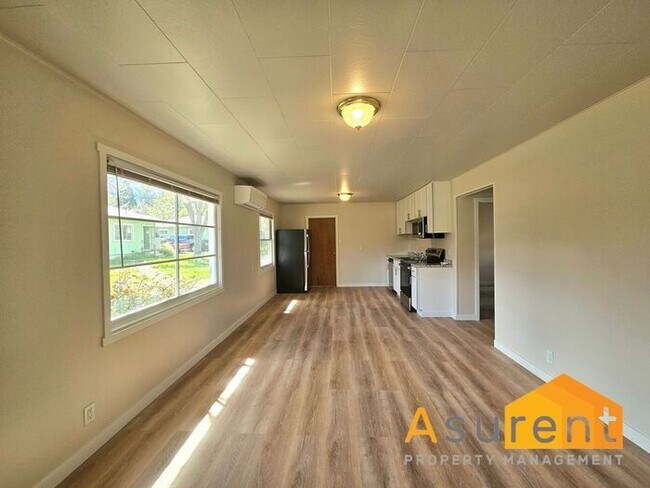 Photo - Freshly Renovated 2-Bedroom, 1-Bath Duplex in Ashland