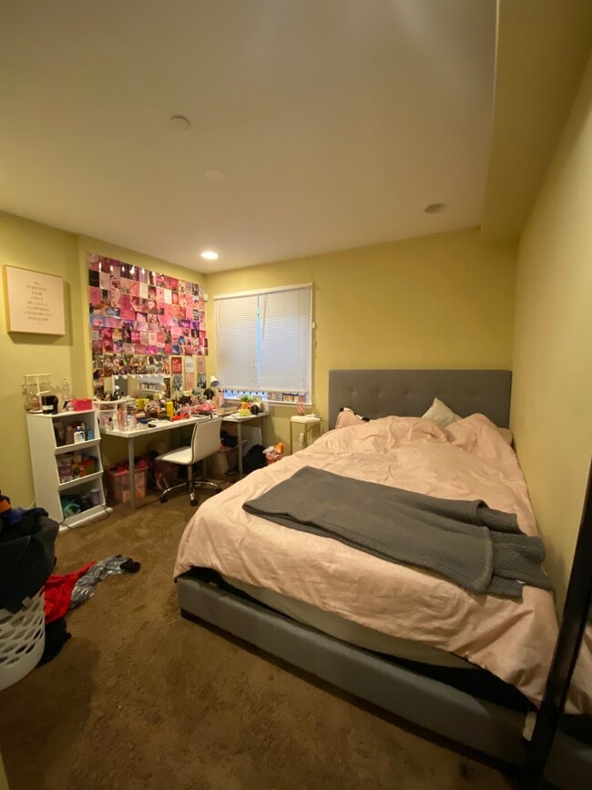 Photo - 1853 N 17th St