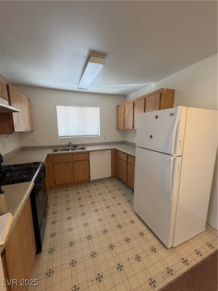 Photo - 3961 Danny Melamed Ave Unit 201