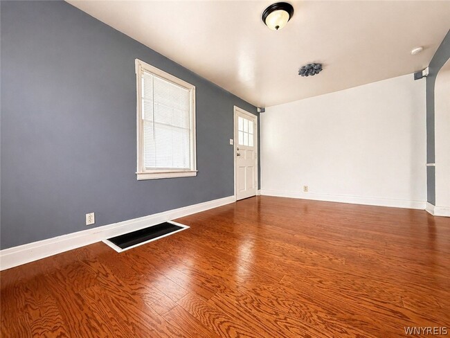 Photo - 3225 Belden Pl