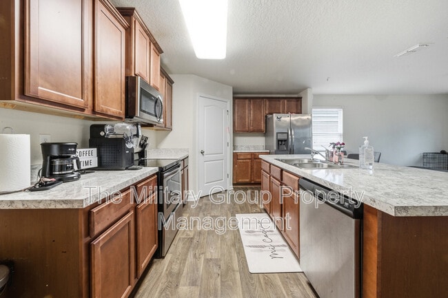 Photo - 3200 Rogers Ave