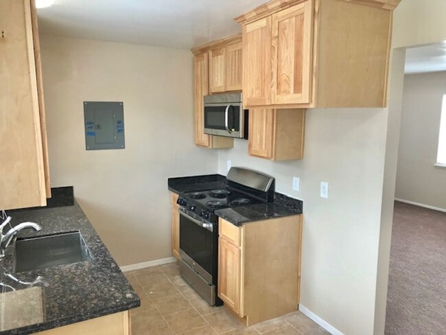 Photo - 5730 Bayview Ave Unit T5736