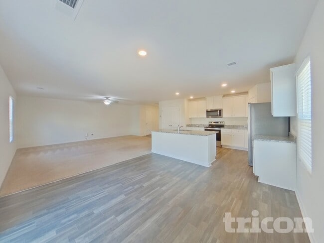 Photo - 6015 Mason Tucker Dr