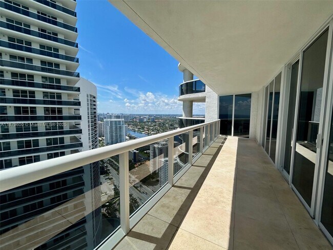 Photo - 1800 S Ocean Dr Unit 4005